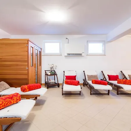 Kamenica Villa