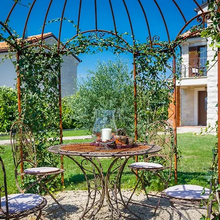 Villa Kamenica